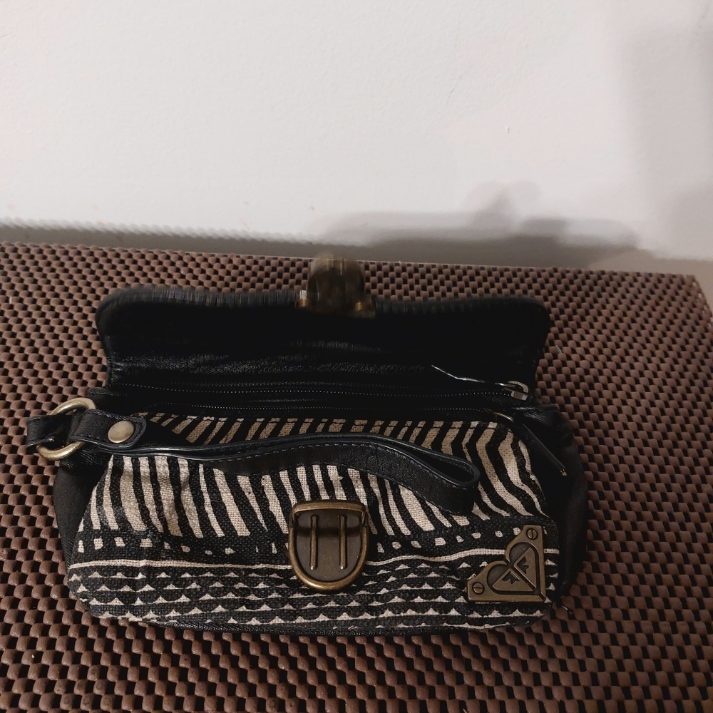 Women's Roxy wristlet